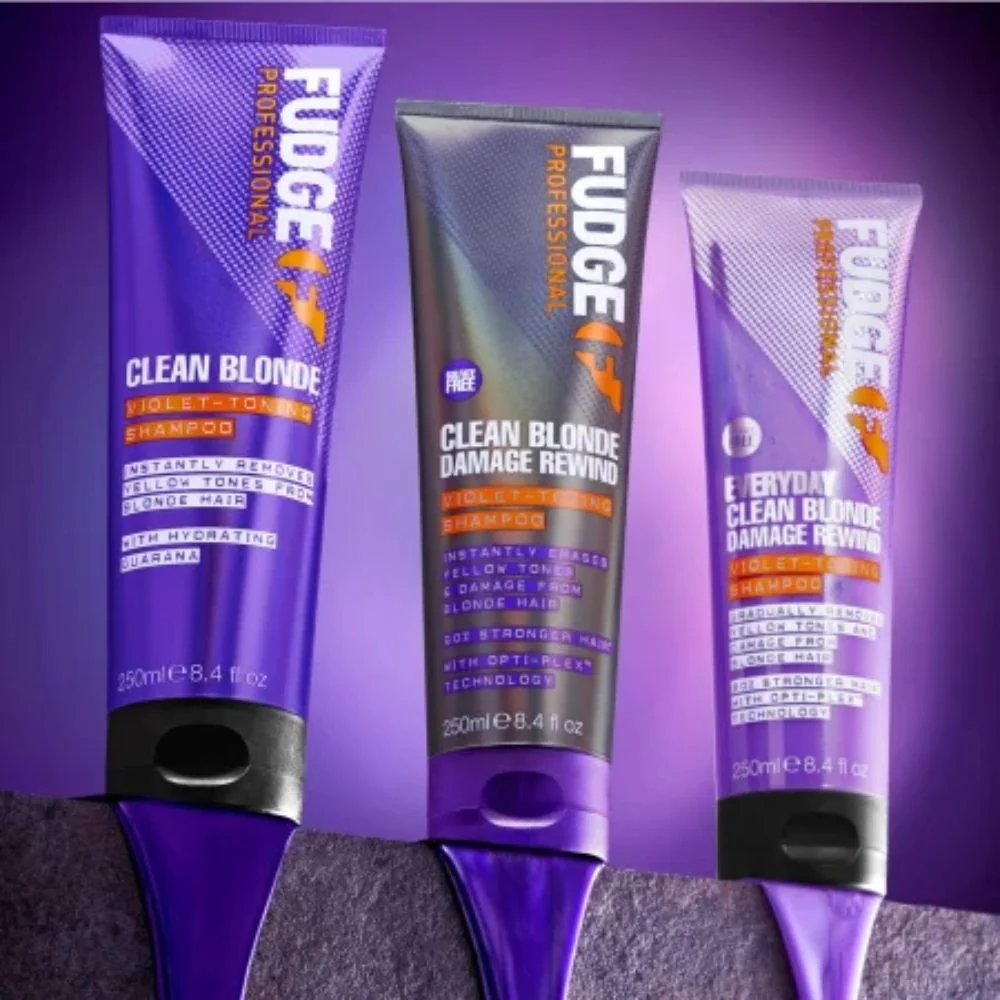 Everyday Clean Blonde Damage Rewind Violet Shampoo - 250ml - Image 2