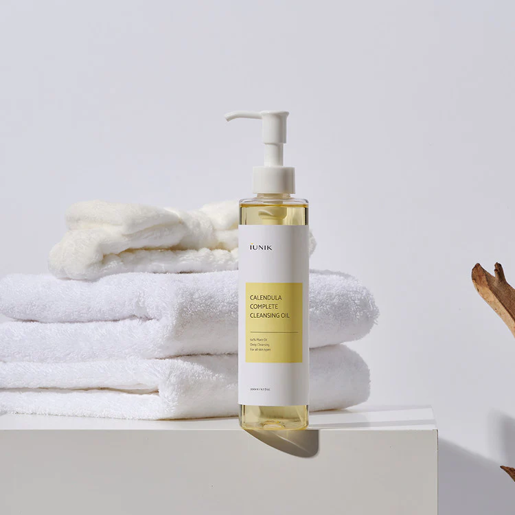 Calendula Complete Cleansing Oil - 200ml - Image 3