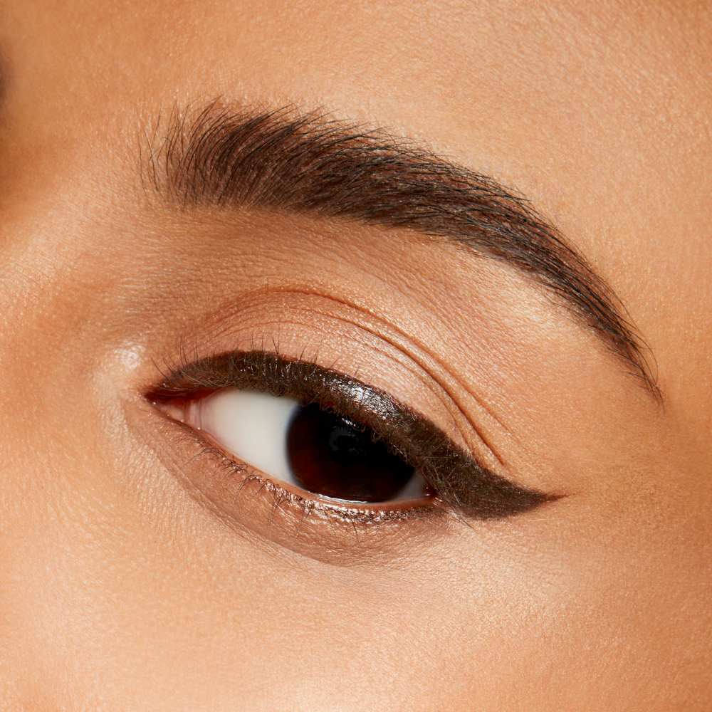 Brushstroke 24-Hour Eyeliner - Image 4