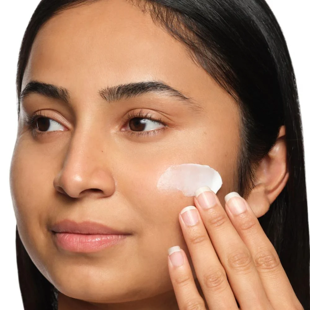 Natural Moisturizing Factors + HA Moisturizer - Image 3
